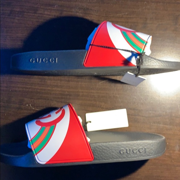 !!!!!!!Sold!!!!!Brand new Gucci slides size 6 NWT. - Picture 3 of 8